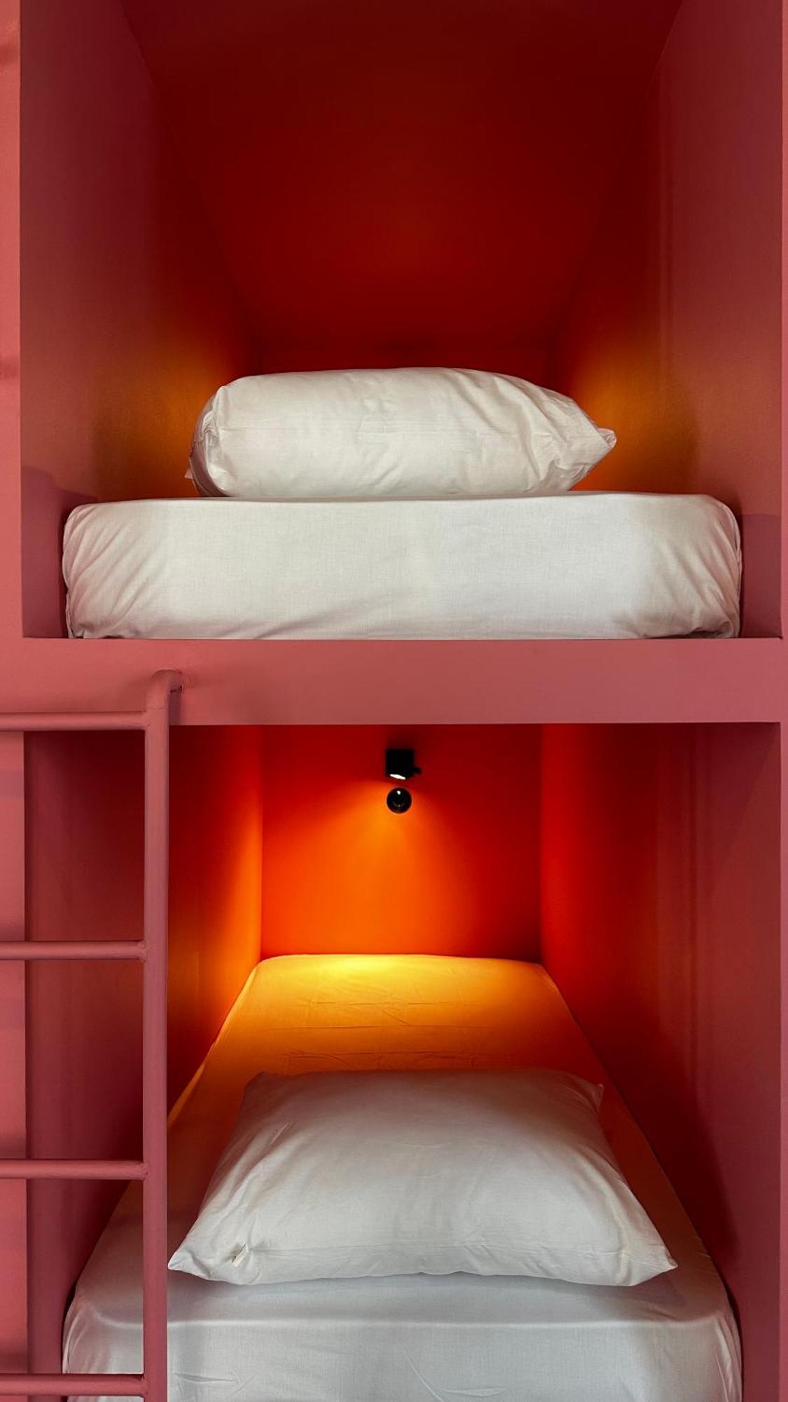 Pink Mango Hostel Athén Kültér fotó